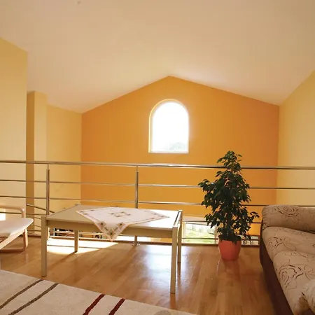 Hébergement de vacances 3 Bedroom Amazing In Pula