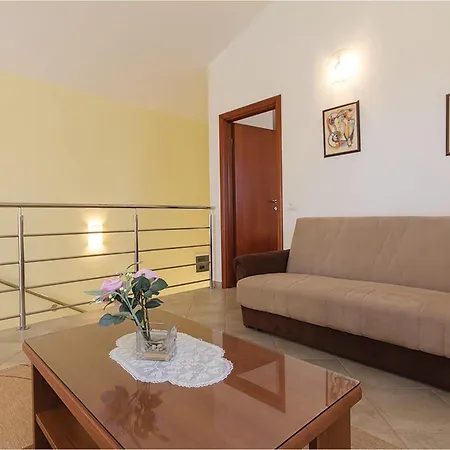 Volme Nyaraló Póla